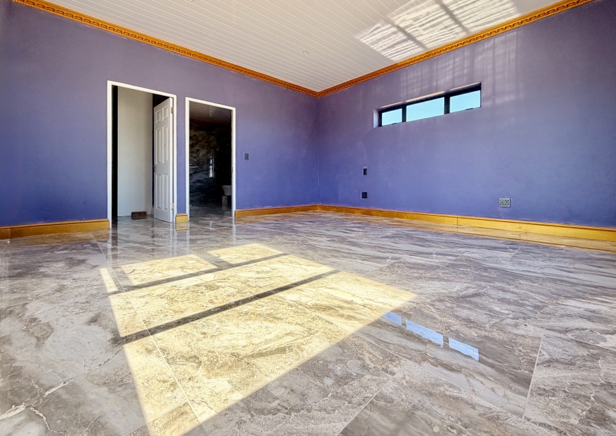 5 Bedroom Property for Sale in Hawston Western Cape